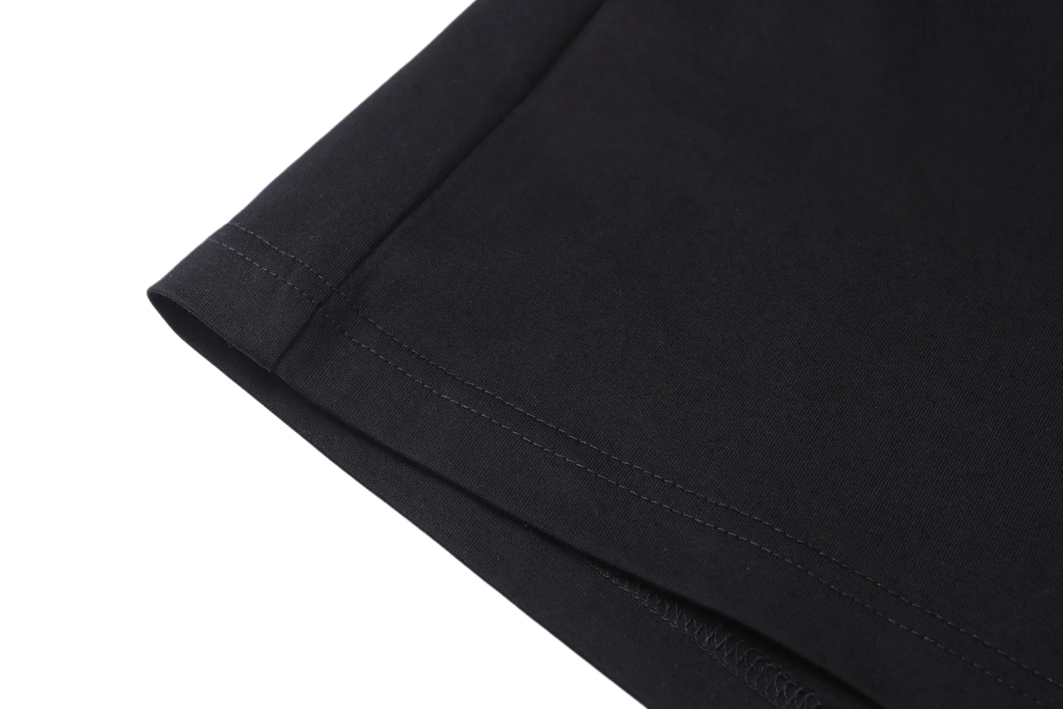 Salnt Laurent （Black） 2,322 ， 50 170 ， YSL Black T ， YSL ， 。 ， ， Same Style ， ， ， ， Same Style。 Size:S-M-L-XL